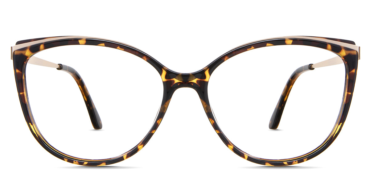 Averi eyeglasses in the demi variant - it's a cat eye-shaped frame in tortoise color.