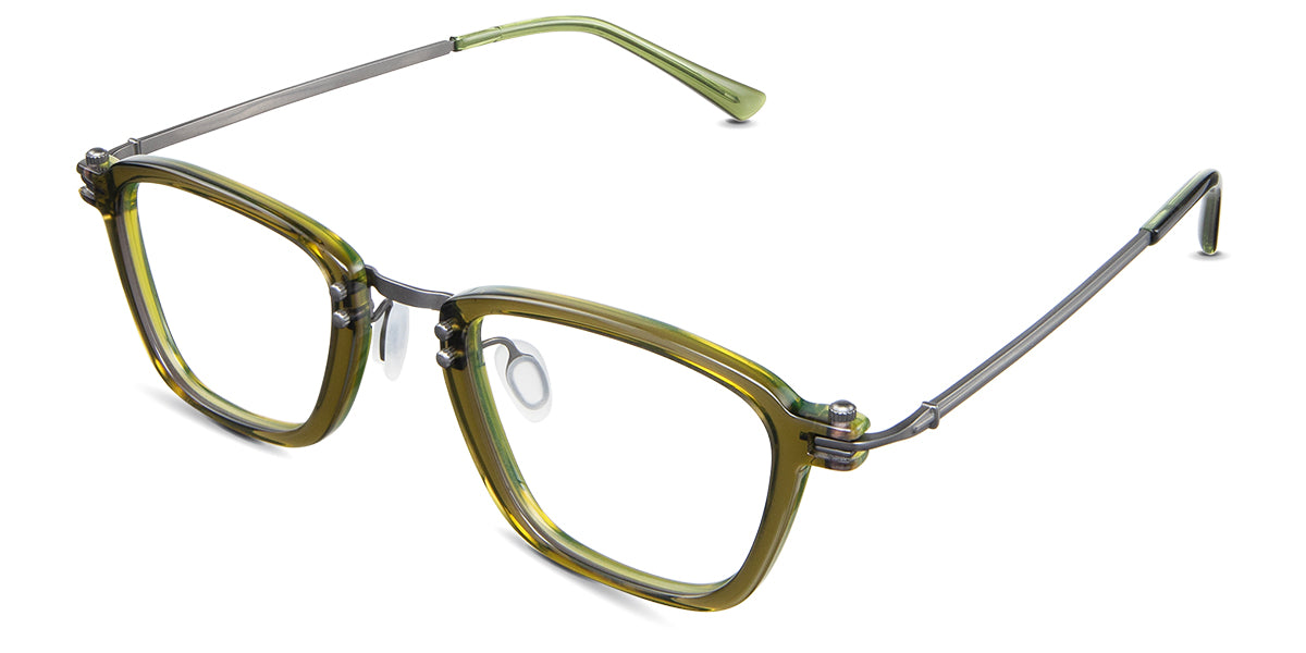 Chase eyeglasses in the moss variant - have a wide nose bridge of 23mm.