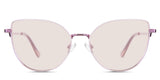 Margo Rose Tinted Solid in the Lotus variant - it's a cat-eye-shaped frame with a narrow nose bridge of 15mm and short temples.